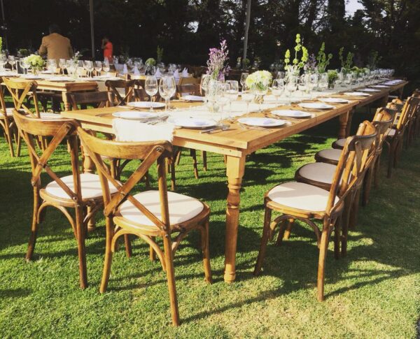 30167644_1561827960581738_8789638721030725114_o Tablón o Mesa Cuadrada o Mesa Redonda Caoba para 10 personas con Silla Cross Back