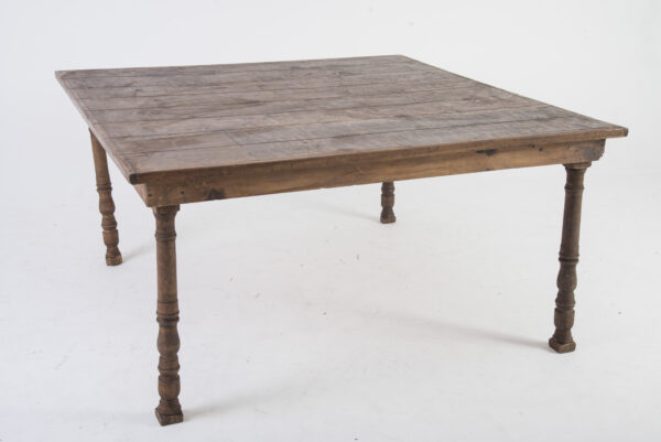 Mesa Cuadrada Caoba Natural